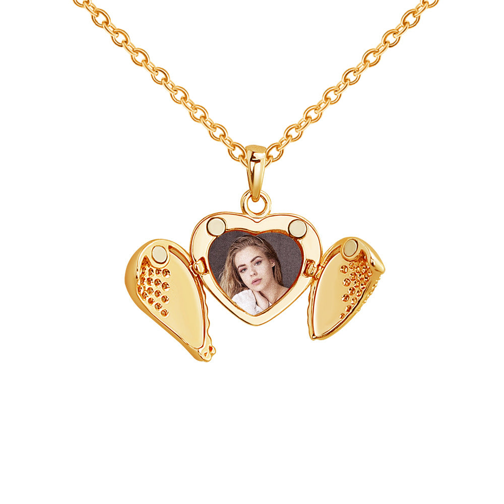 Diamond Heart-shaped Frame Clavicle Chain