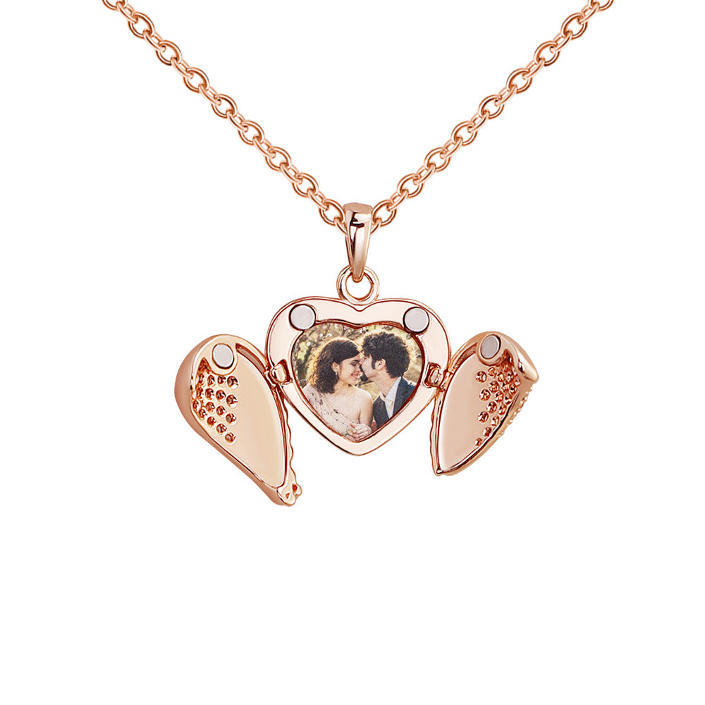Diamond Heart-shaped Frame Clavicle Chain