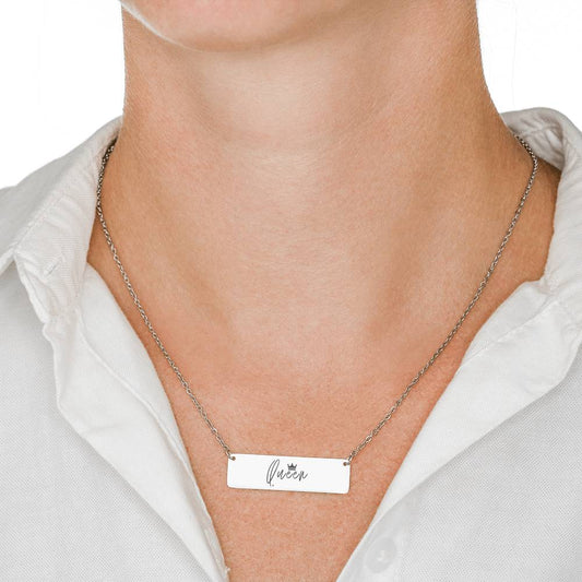 Queen pendant